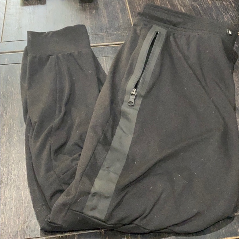 American eagle joggers
